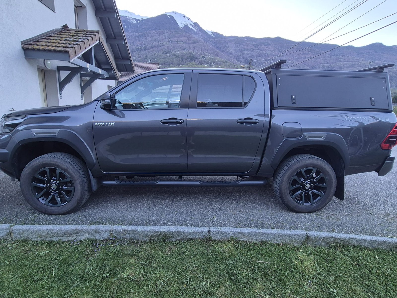 Toyota Hillux Invincible 2.8 D-4D X-Tra Cabine Invincible 4WD BVA RC21