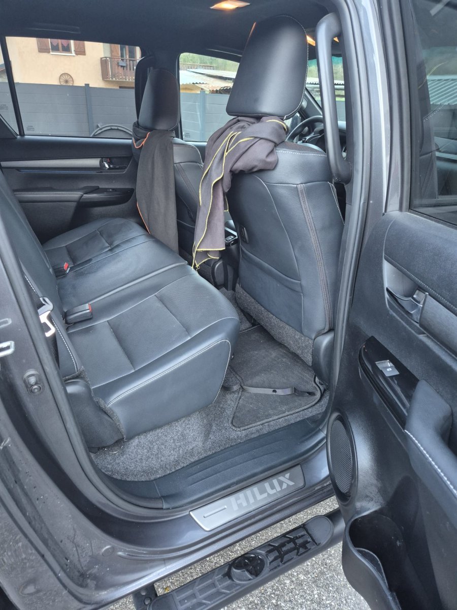 Toyota Hillux Invincible 2.8 D-4D X-Tra Cabine Invincible 4WD BVA RC21